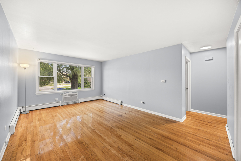 4601 Vernon Avenue - Photo 1