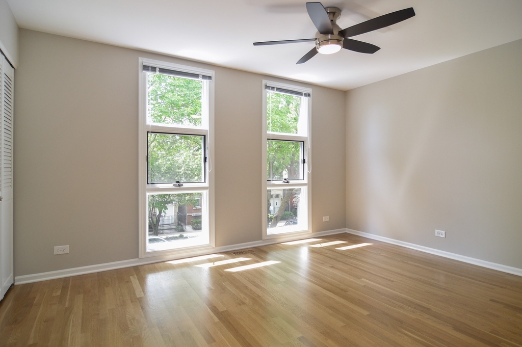 2365 N Wayne Avenue - Photo 22