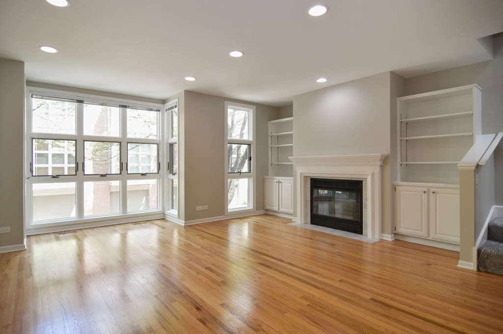 2365 N Wayne Avenue - Photo 18