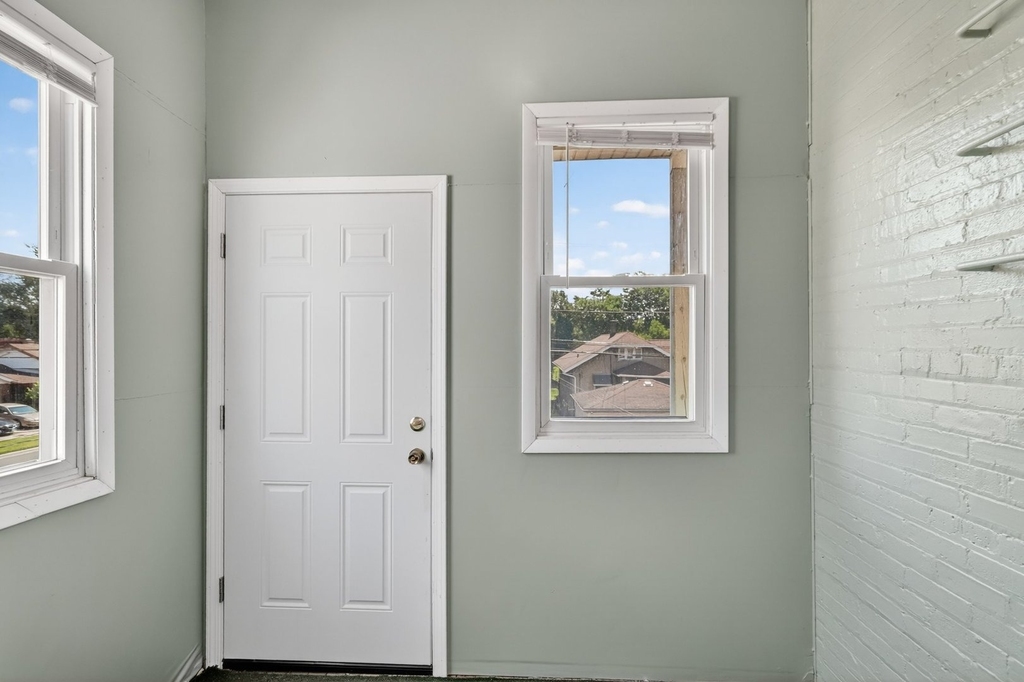 11207 S Emerald Avenue - Photo 16