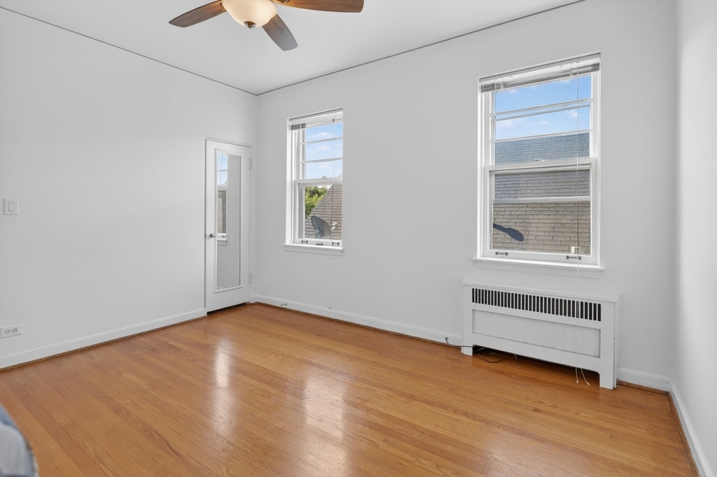 11207 S Emerald Avenue - Photo 11