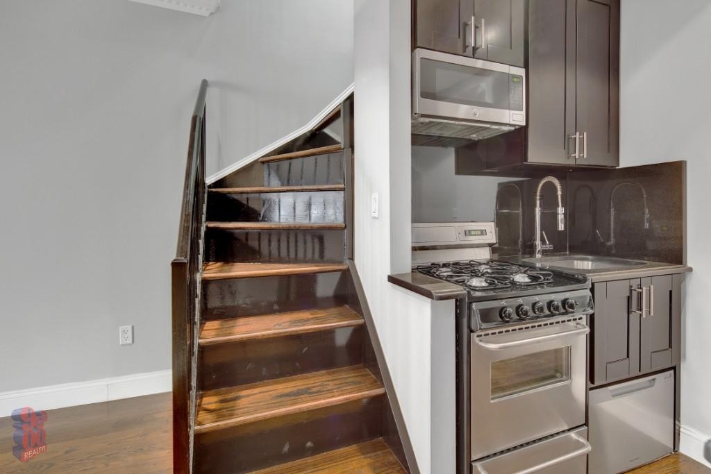 145 East 26th Street - Photo 4