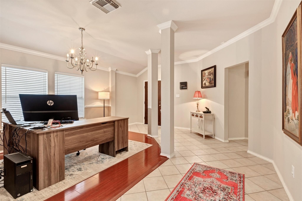 2911 Ashbrook Lane - Photo 5