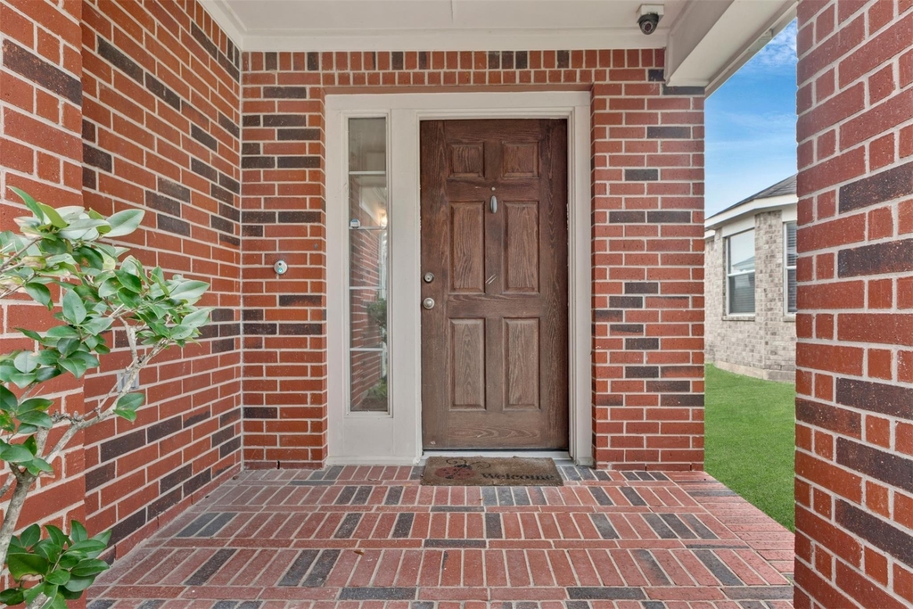 2911 Ashbrook Lane - Photo 2
