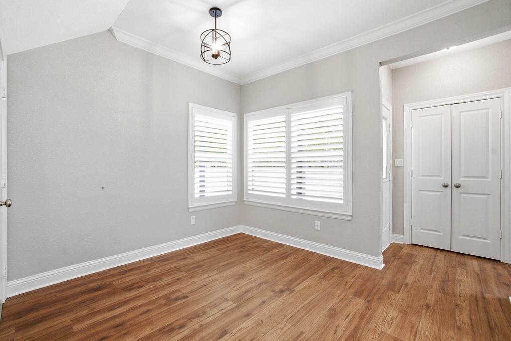 502 Louisa Street - Photo 18