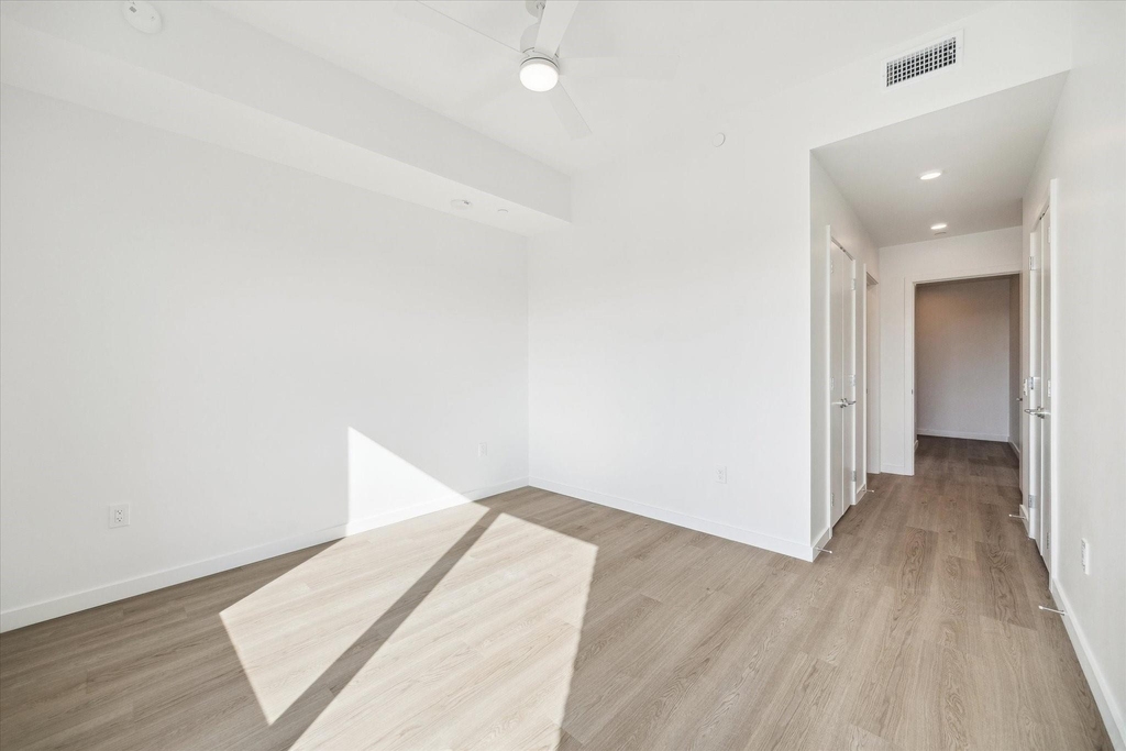 1 Riva Row - Photo 12