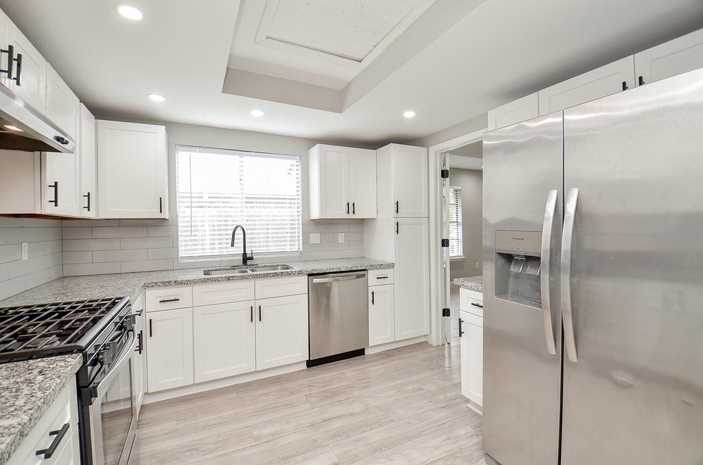 22018 Grand Forks Drive - Photo 20