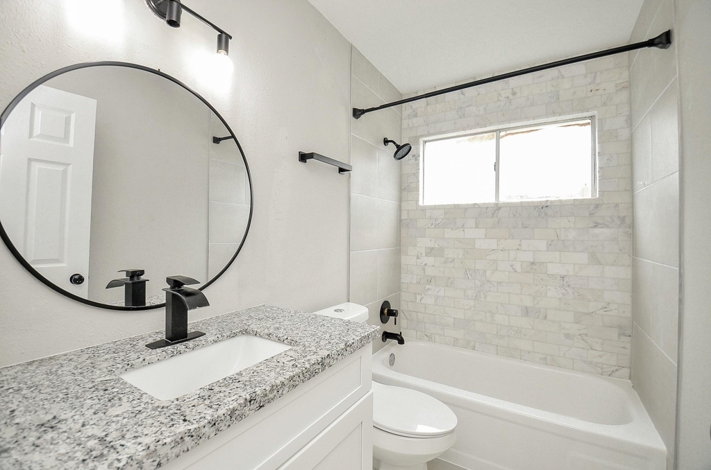 22018 Grand Forks Drive - Photo 26
