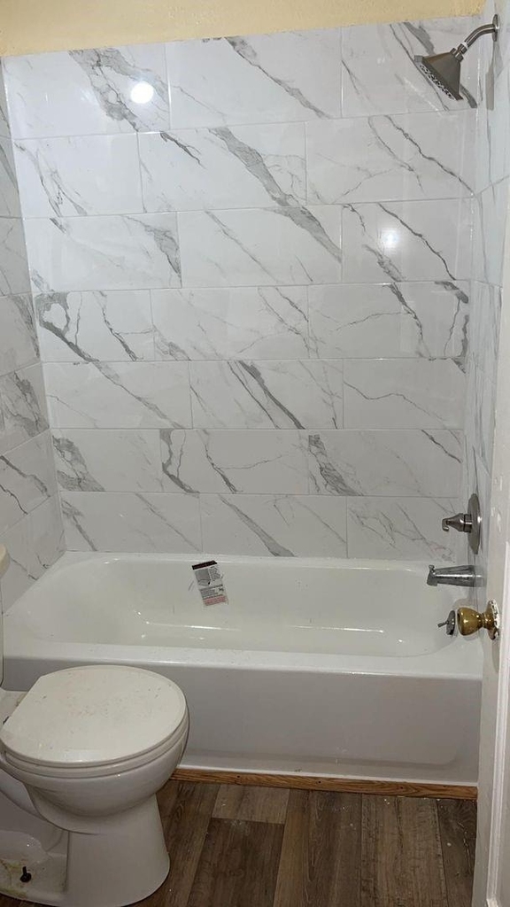 2405 Franklin Street - Photo 3