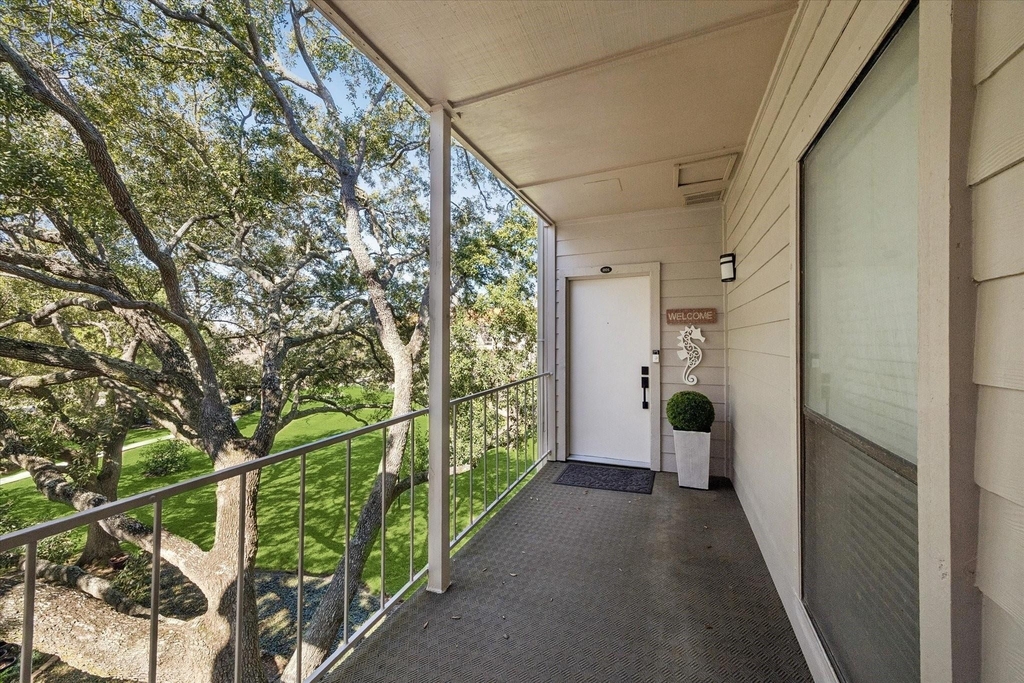 351 Lakeside Lane - Photo 4