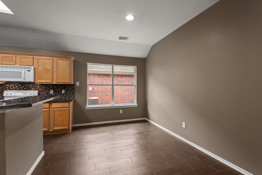 20123 Glen Burn Court - Photo 8