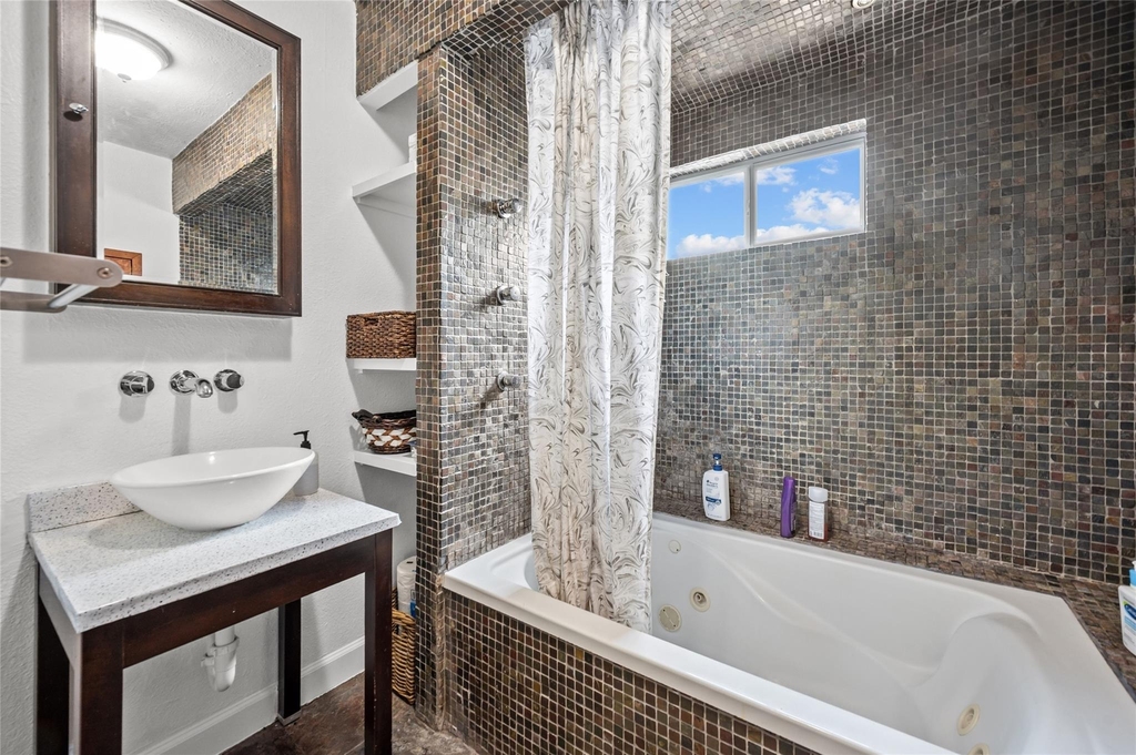 2311 Addison Road - Photo 5