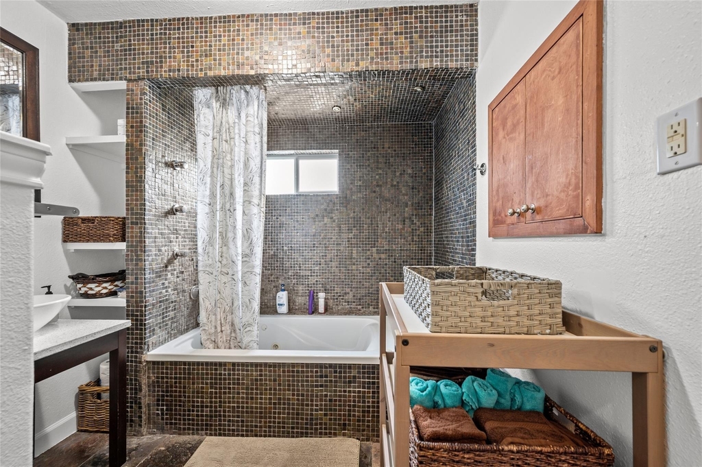 2311 Addison Road - Photo 4