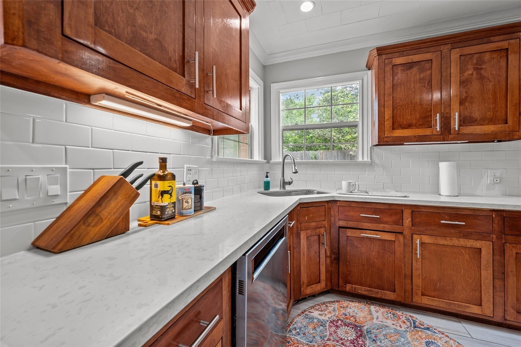 2311 Addison Road - Photo 19