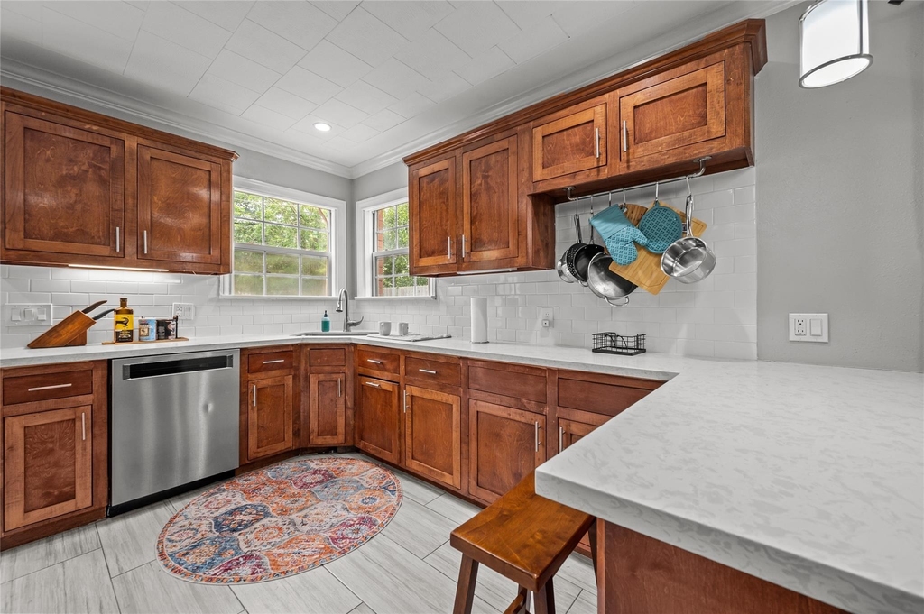 2311 Addison Road - Photo 16