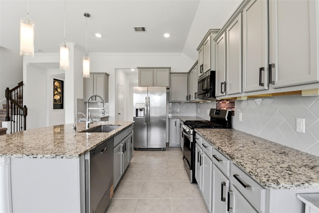 1618 Rosedale Drive - Photo 14