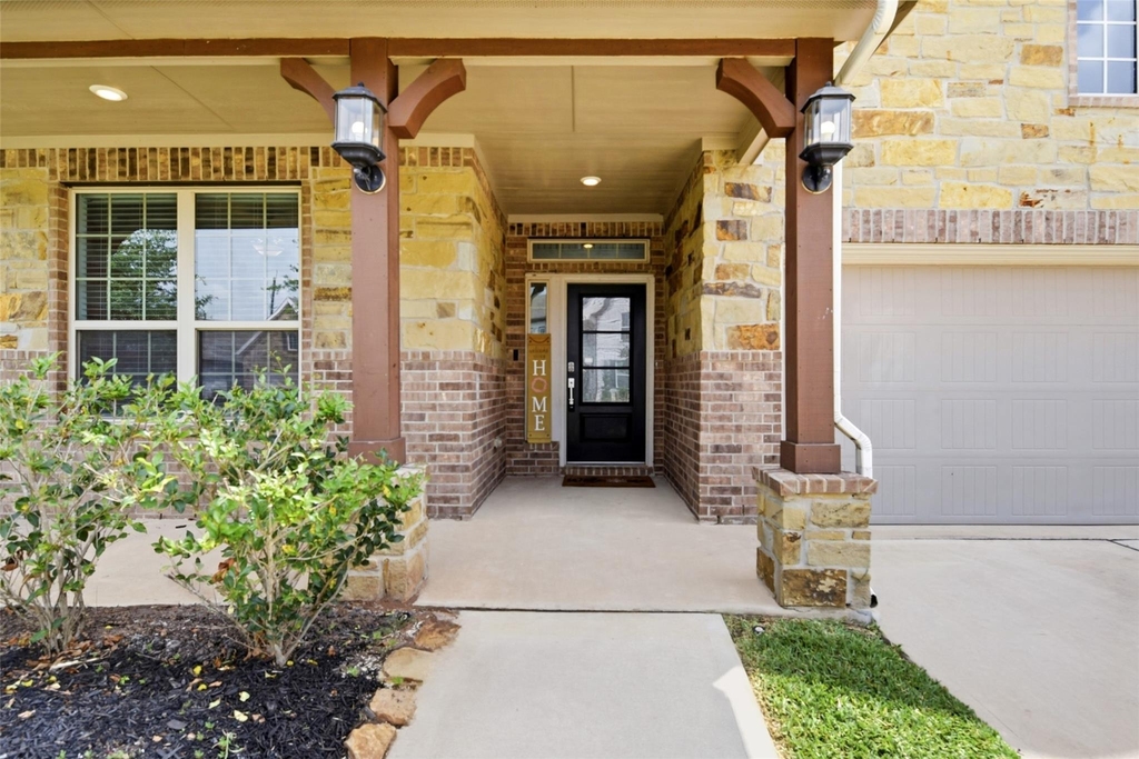 1618 Rosedale Drive - Photo 3