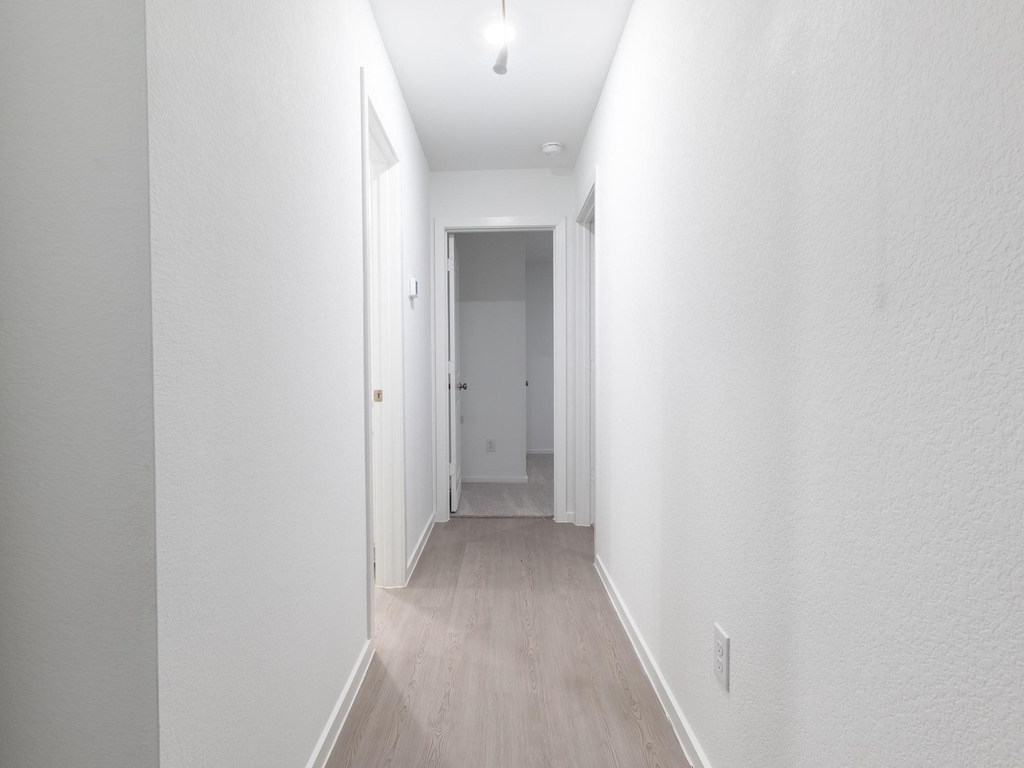 31406 Pratola Serra Circle - Photo 18