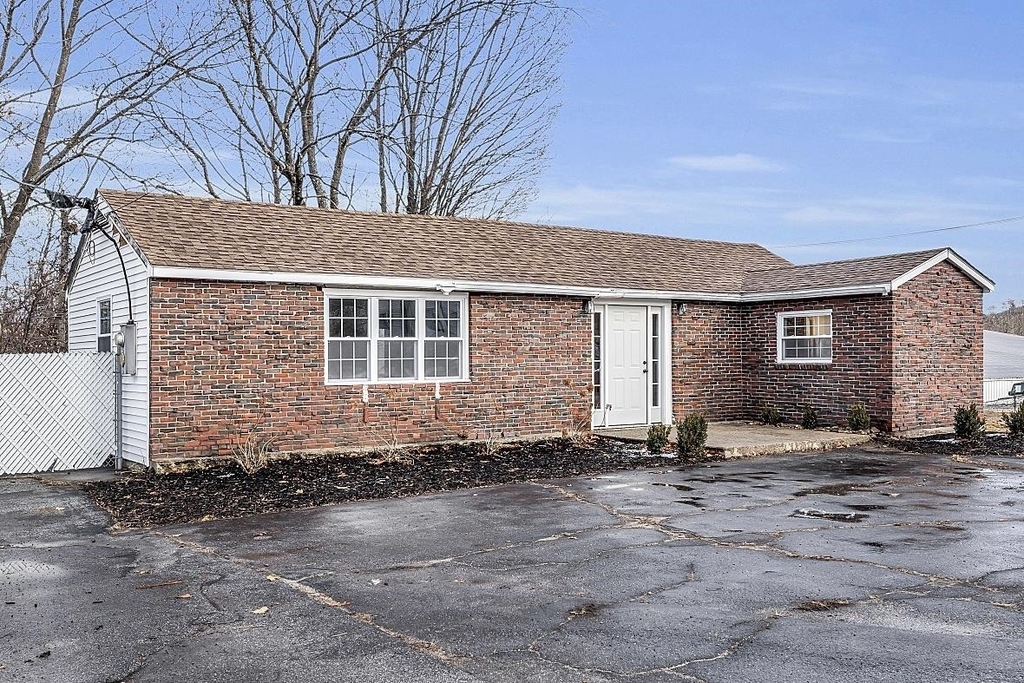 297 Elm - Photo 1