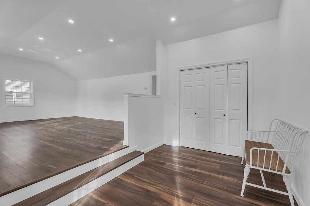 297 Elm - Photo 5