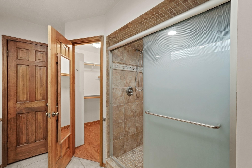 12903 Wincrest Court - Photo 15