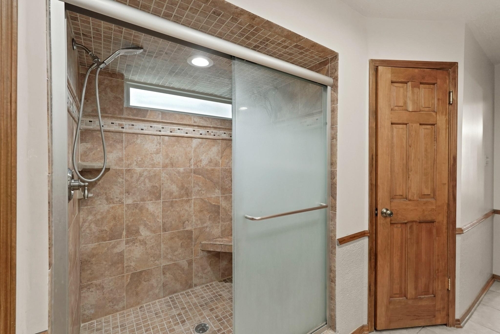 12903 Wincrest Court - Photo 13