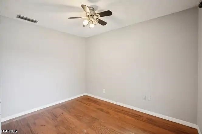 14107 Briarthorn Drive N - Photo 2