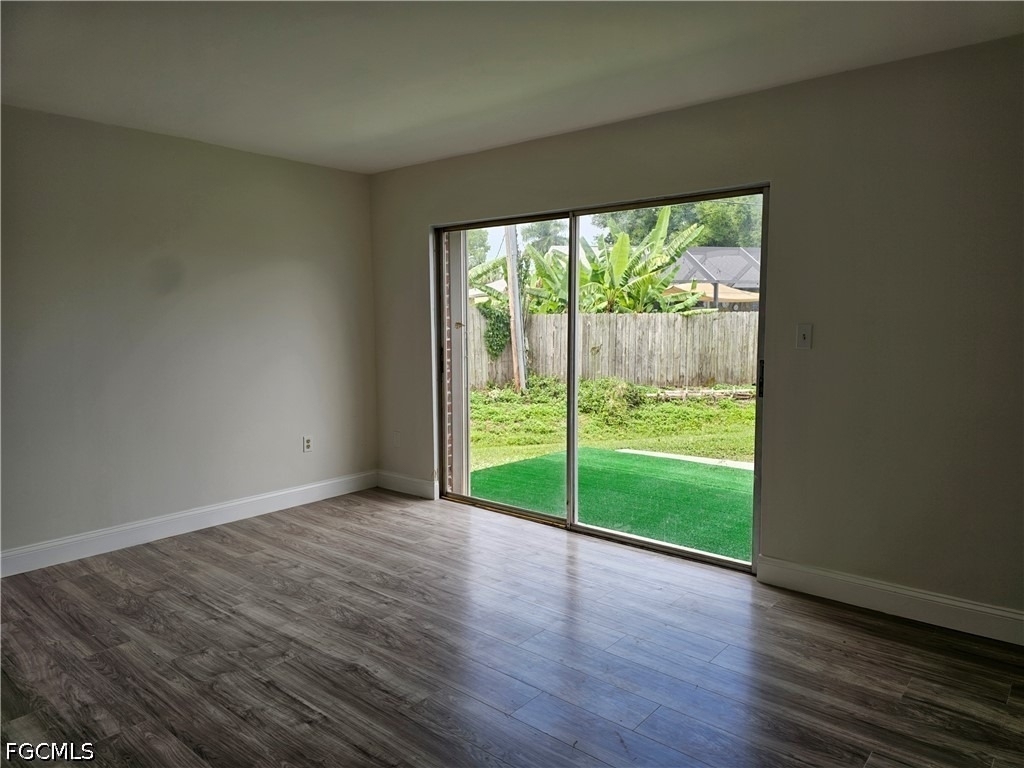 864 Courtington Lane - Photo 12