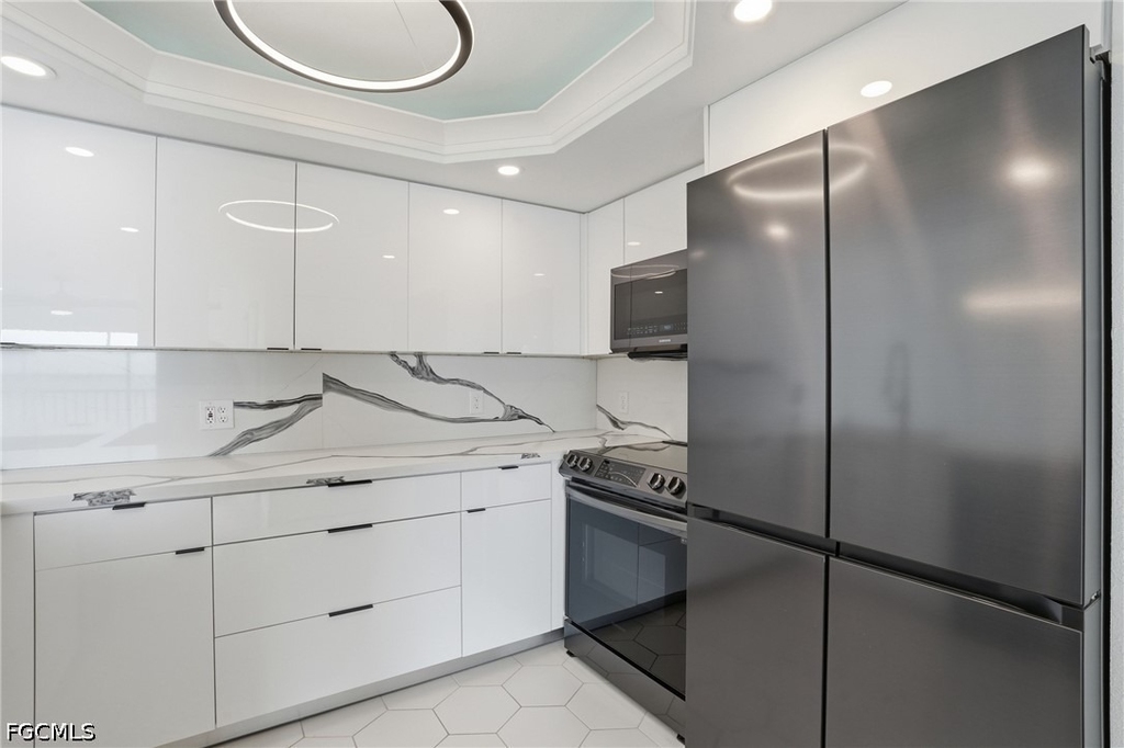 2885 Palm Beach Boulevard - Photo 4