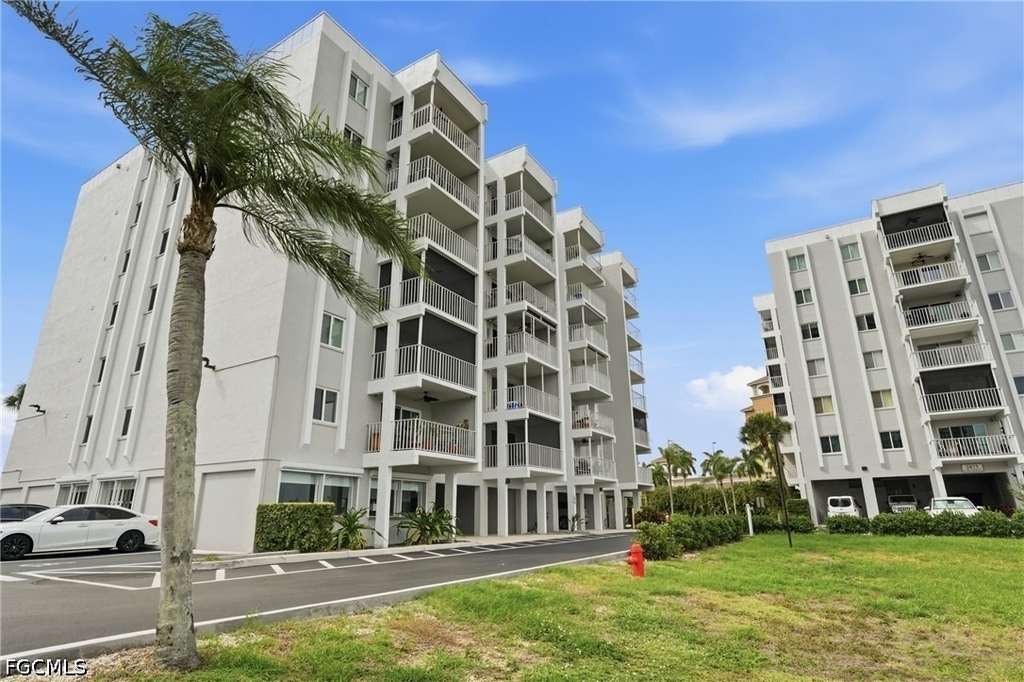 2885 Palm Beach Boulevard - Photo 19