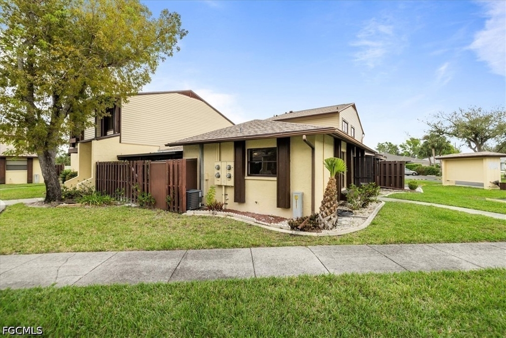1212 Se 6th Terrace - Photo 1