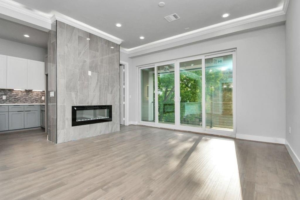 1320 Eberhard Street - Photo 12