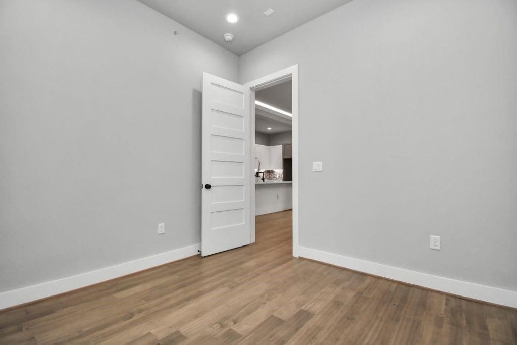 1320 Eberhard Street - Photo 21