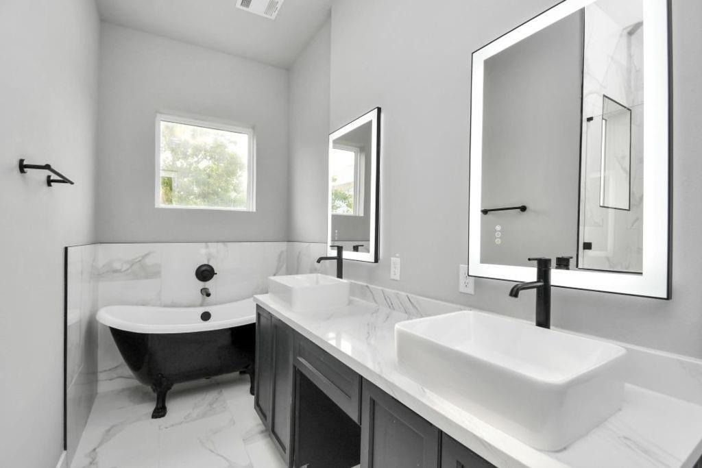 1320 Eberhard Street - Photo 31