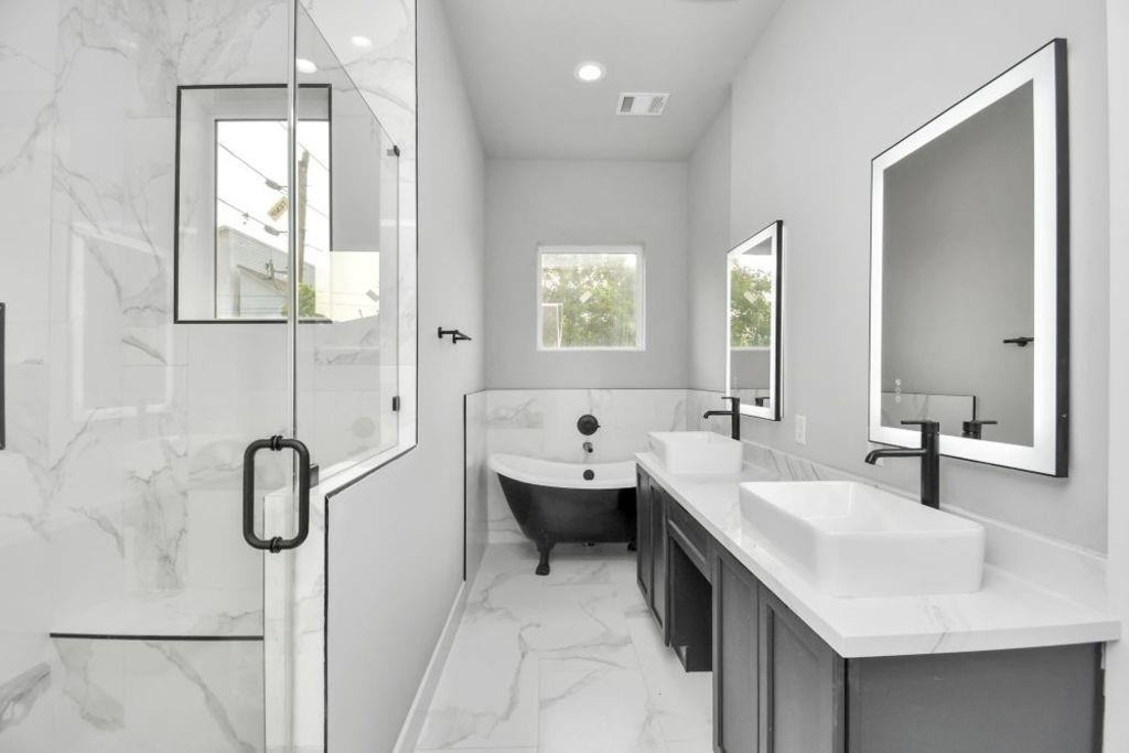 1320 Eberhard Street - Photo 30