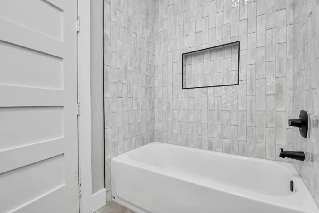 1320 Eberhard Street - Photo 6