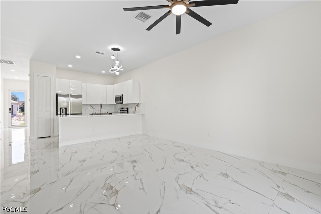 430 Petite Avenue - Photo 41