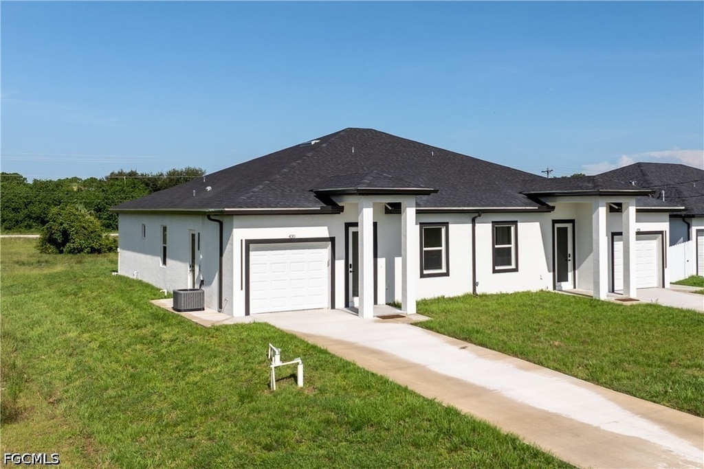 430 Petite Avenue - Photo 4