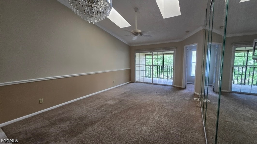 15178 Parkside Drive - Photo 2