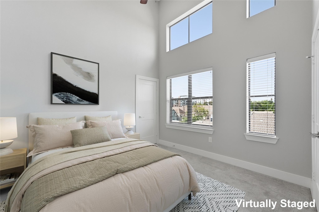 816 W 22nd Street - Photo 11