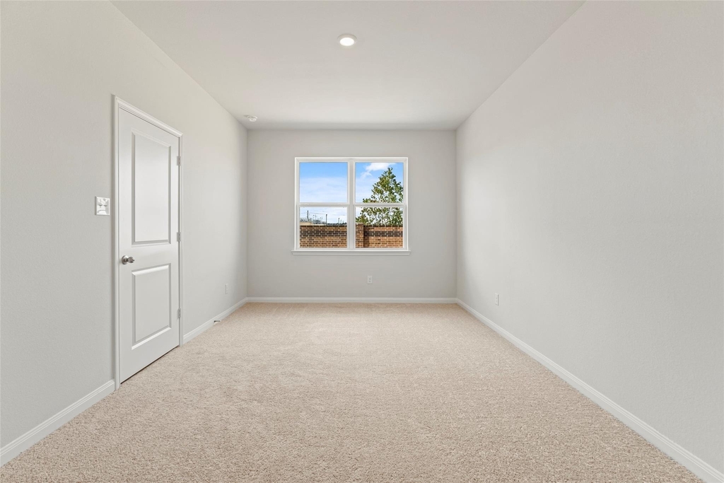 8931 New Jade Drive - Photo 4