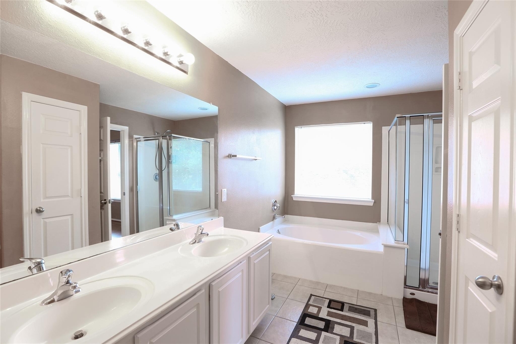 17511 Bering Bridge Lane - Photo 8