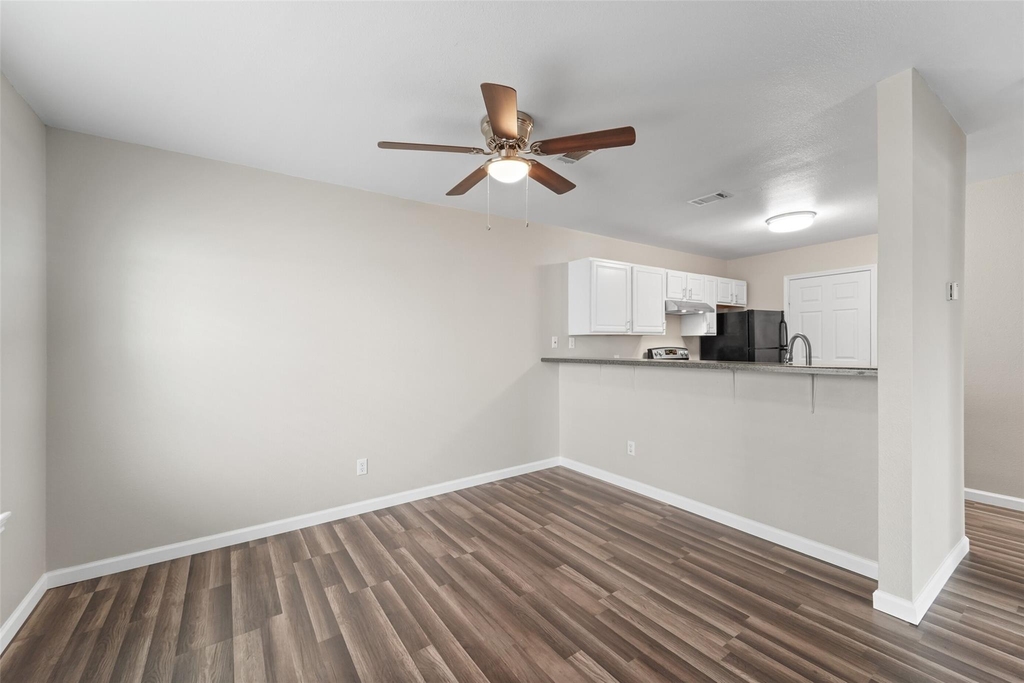 44426 Highway 290 Business - Photo 4