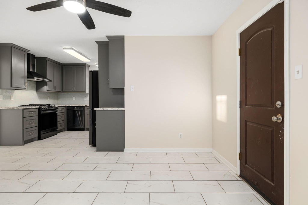 21039 Vista Trail Court - Photo 17