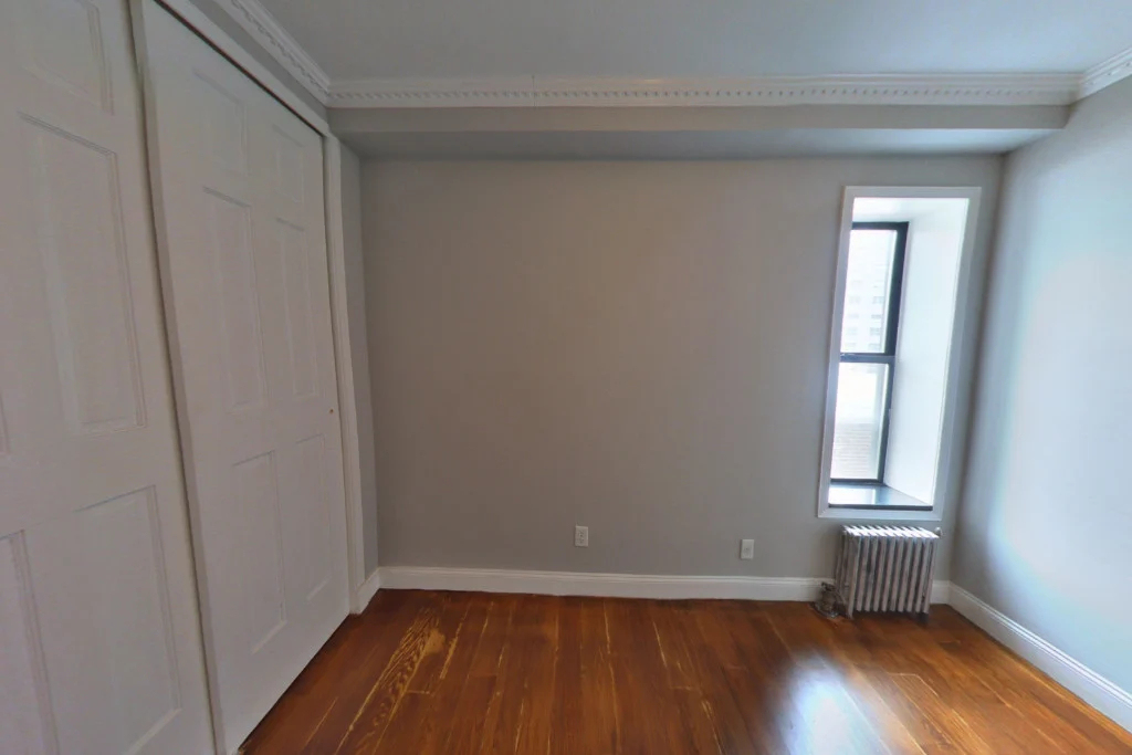 334 East 100th Street - Photo 6