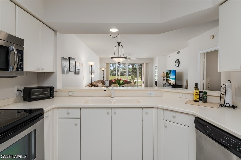 8085 Celeste Drive - Photo 10