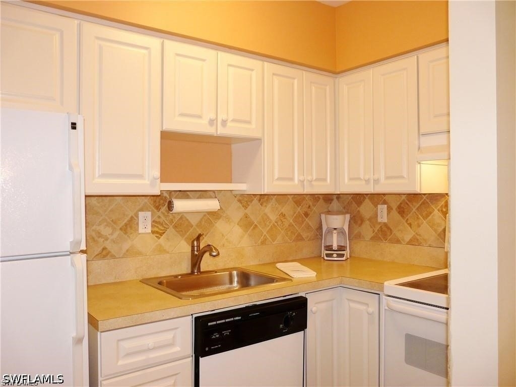 167 N Collier Boulevard - Photo 5