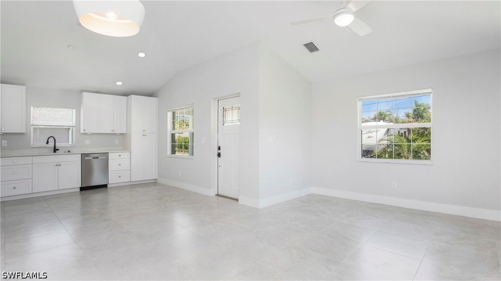 27302 Dortch Avenue - Photo 6