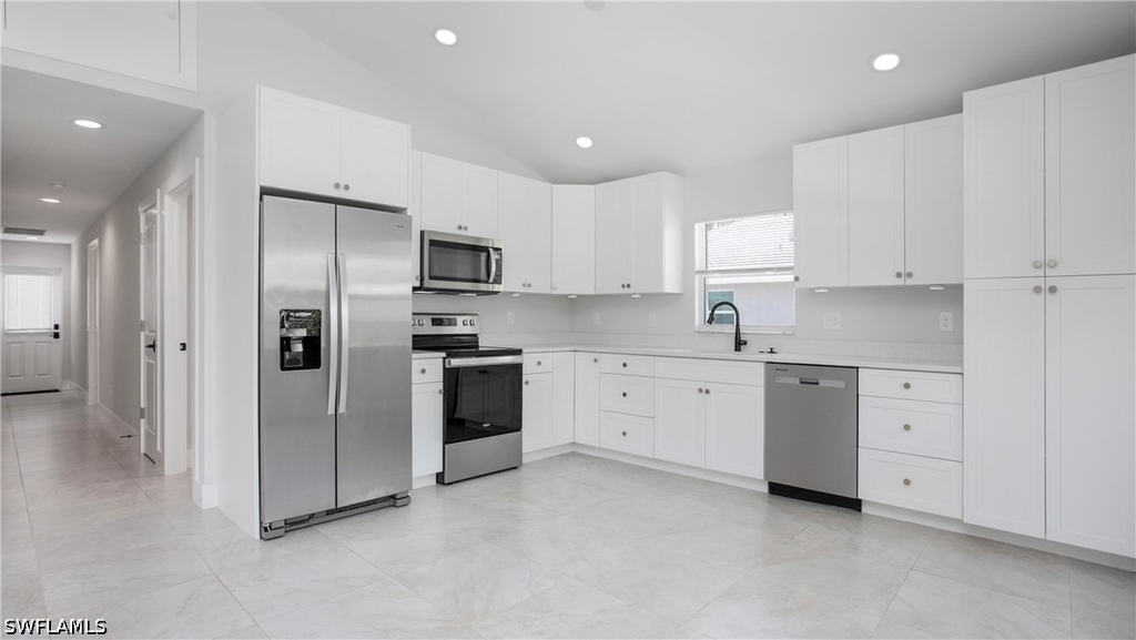 27302 Dortch Avenue - Photo 8