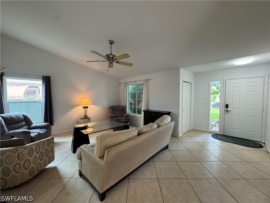 604 102nd Avenue N - Photo 3